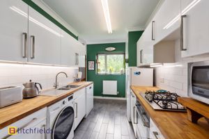 kitchen- click for photo gallery